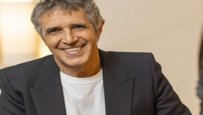 UNE SEMAINE UN CHANTEUR